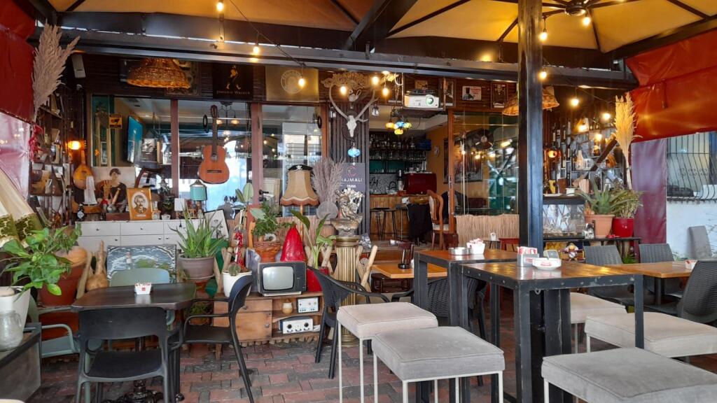 Turizmi nxit aktivitetin e preferuar të shqiptarëve, mbi 2 mijë bar-kafe u hapën në 2024